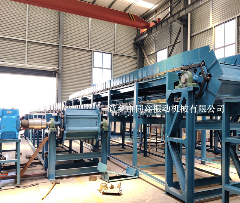 鱗板鏈板輸送機